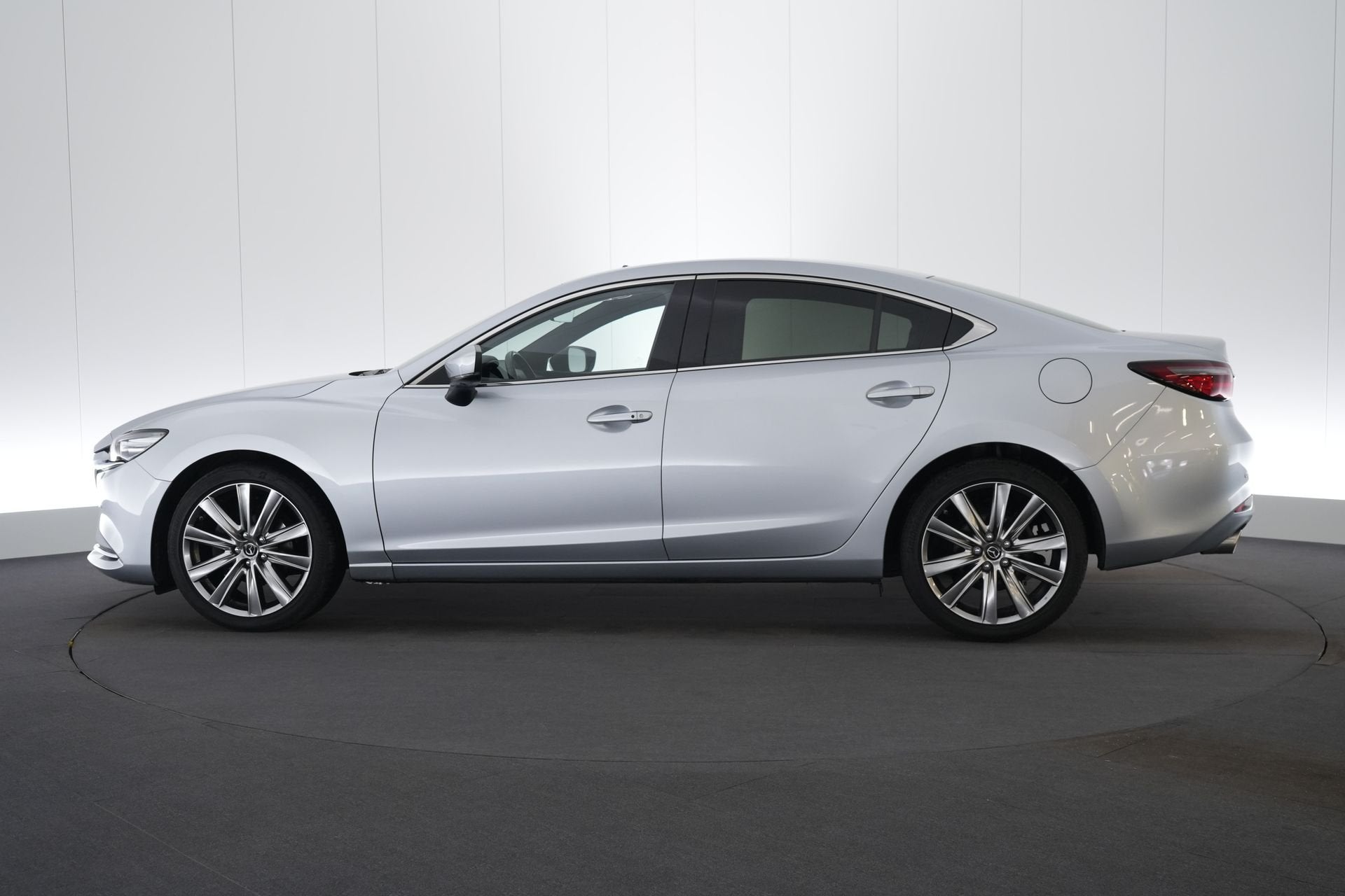 (2CAZ091) MAZDA 6 SEDAN, Autos, Mazda, Argent ou Gris, Achat, Entreprise, Carnet d'entretien