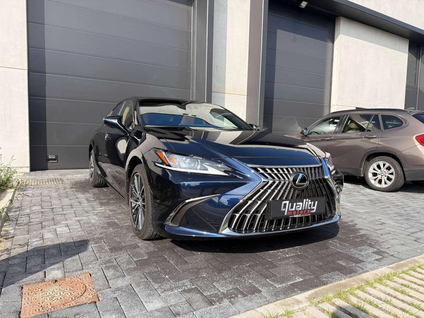 Lexus ES 300 ES 300h 2.5i Executive Line // NEW CONDITION //, 2487 cm³, Berline, Automatique, Lexus