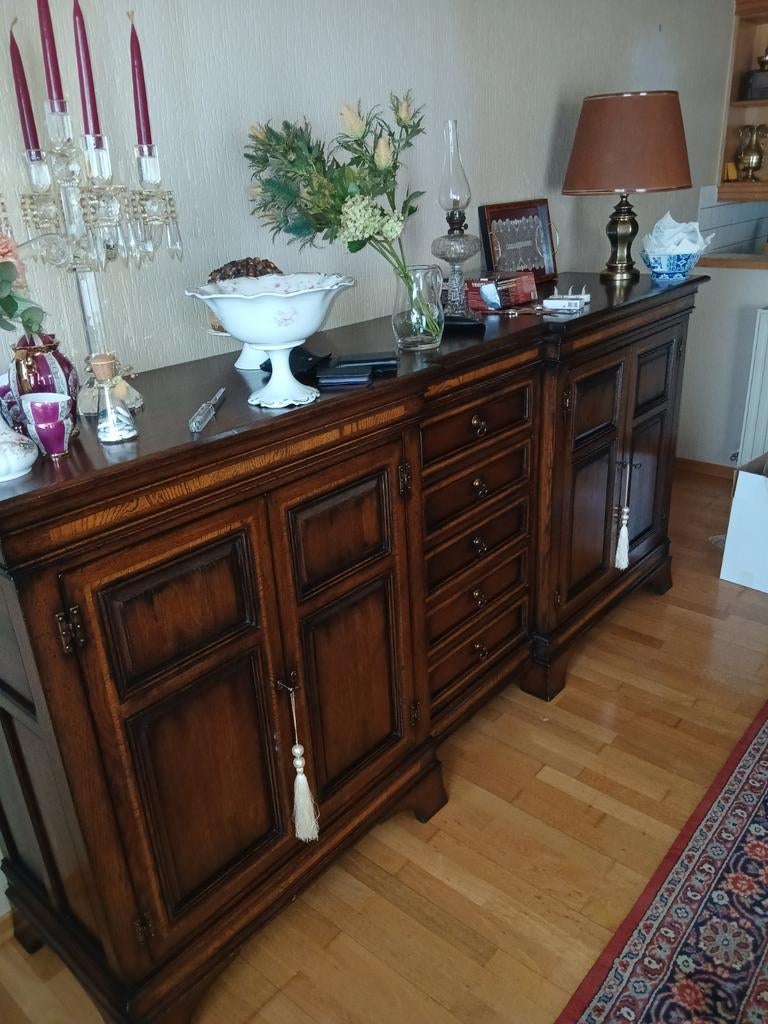 Dressoir gratis, Antiek en Kunst, Ophalen