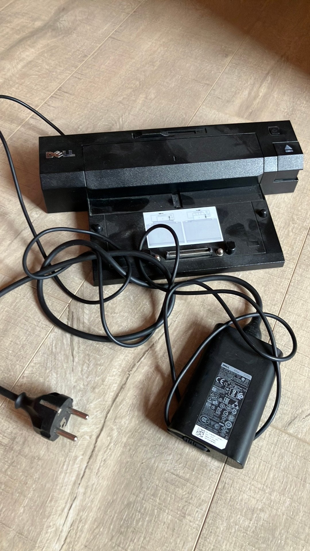 Dell eport plus dockingstation met adapter, Ophalen, Zo goed als nieuw