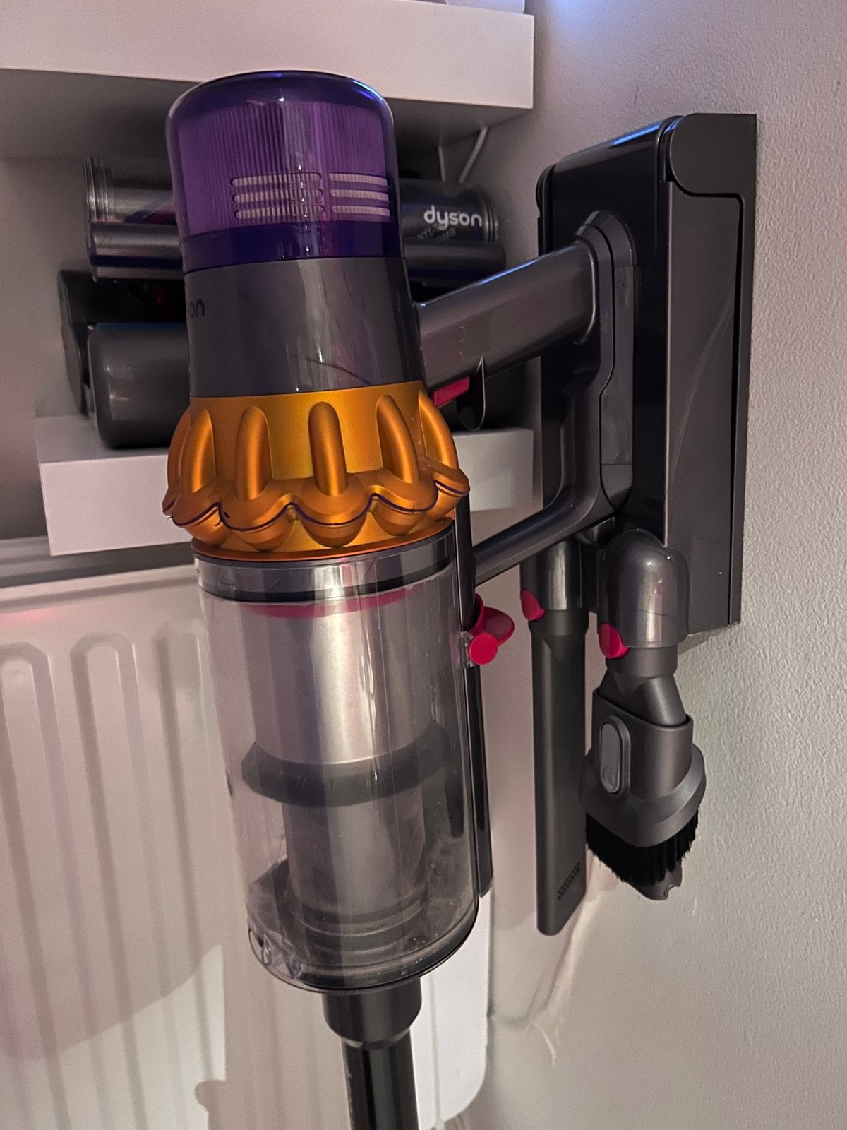 Sous-marin Dyson V15, Electroménager, Enlèvement, Comme neuf, Aspirateur robot, Dyson