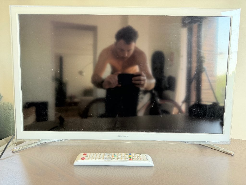 Samsung 32" (81 cm) witte smart-tv — UE32H4510, Ophalen, LED, Zo goed als nieuw, Samsung