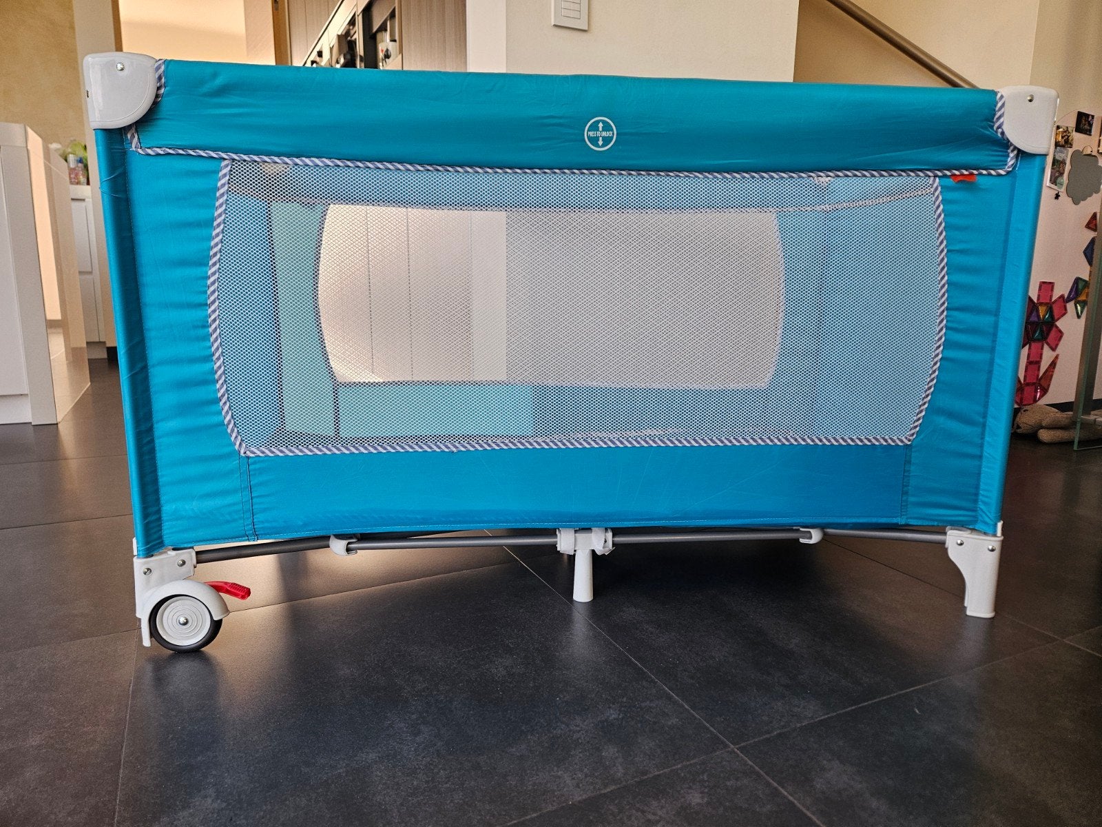 Reisbed Dreambee met extra matras Pericles weinig gebruikt, Ophalen, Matras