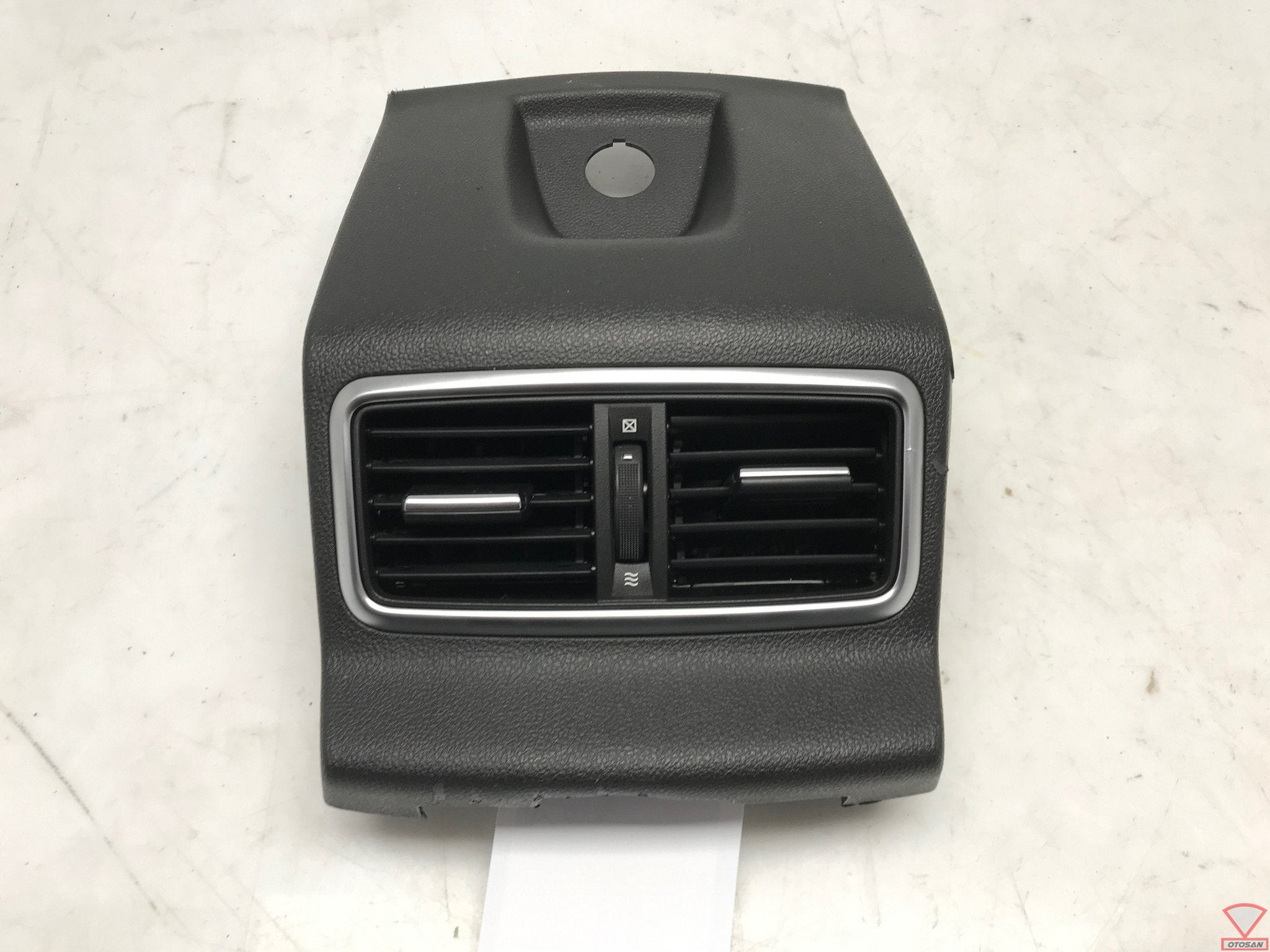 a ration arri re renault megane iv 2018 969308372r, Renault Group, Contact.group@renault.com, Renault, Utilisé