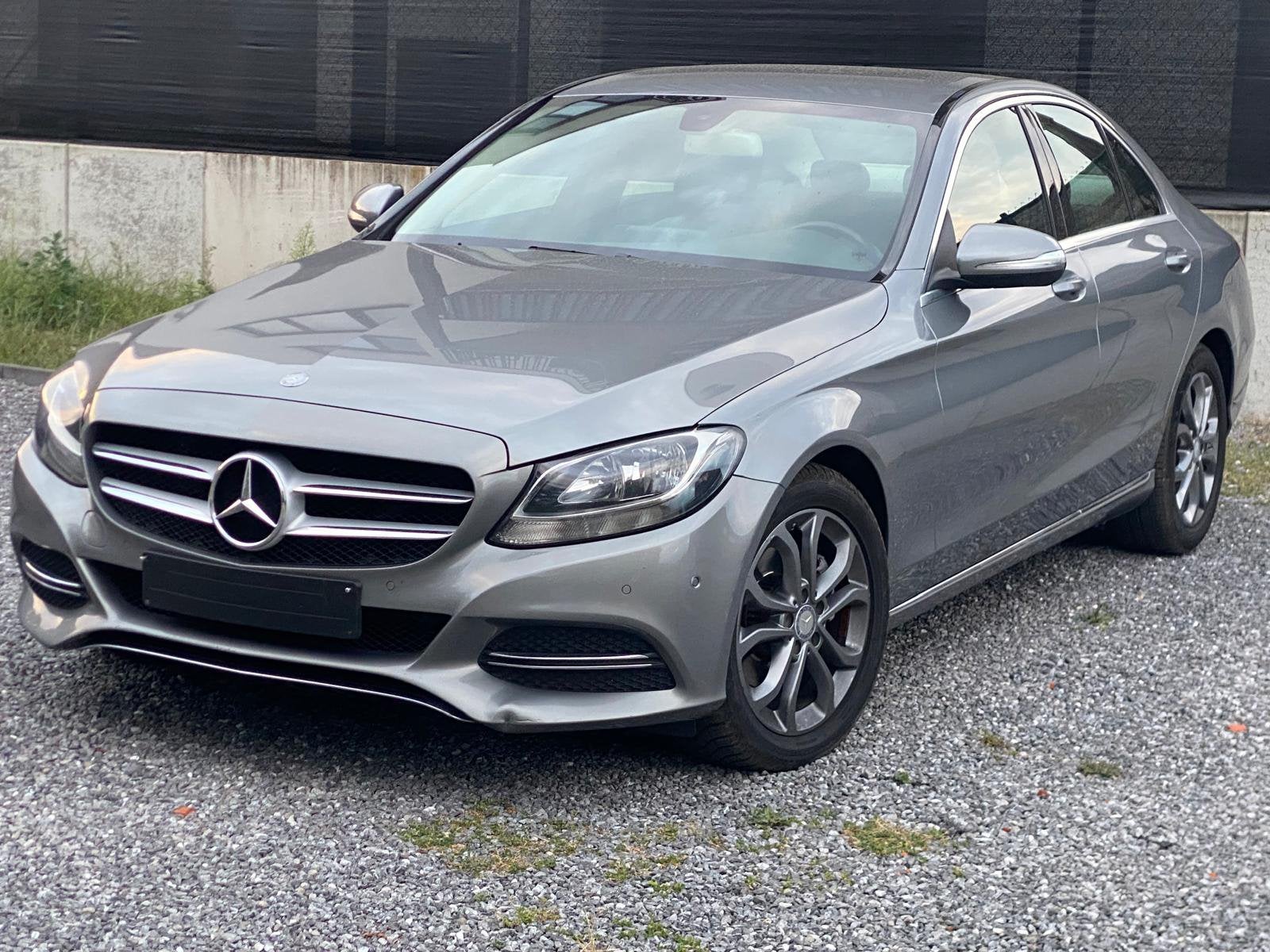 Mercedes c220d dealer onderhouden, Auto's, Mercedes-Benz, Achterwielaandrijving, Leder en Stof, 5 deurs, Particulier