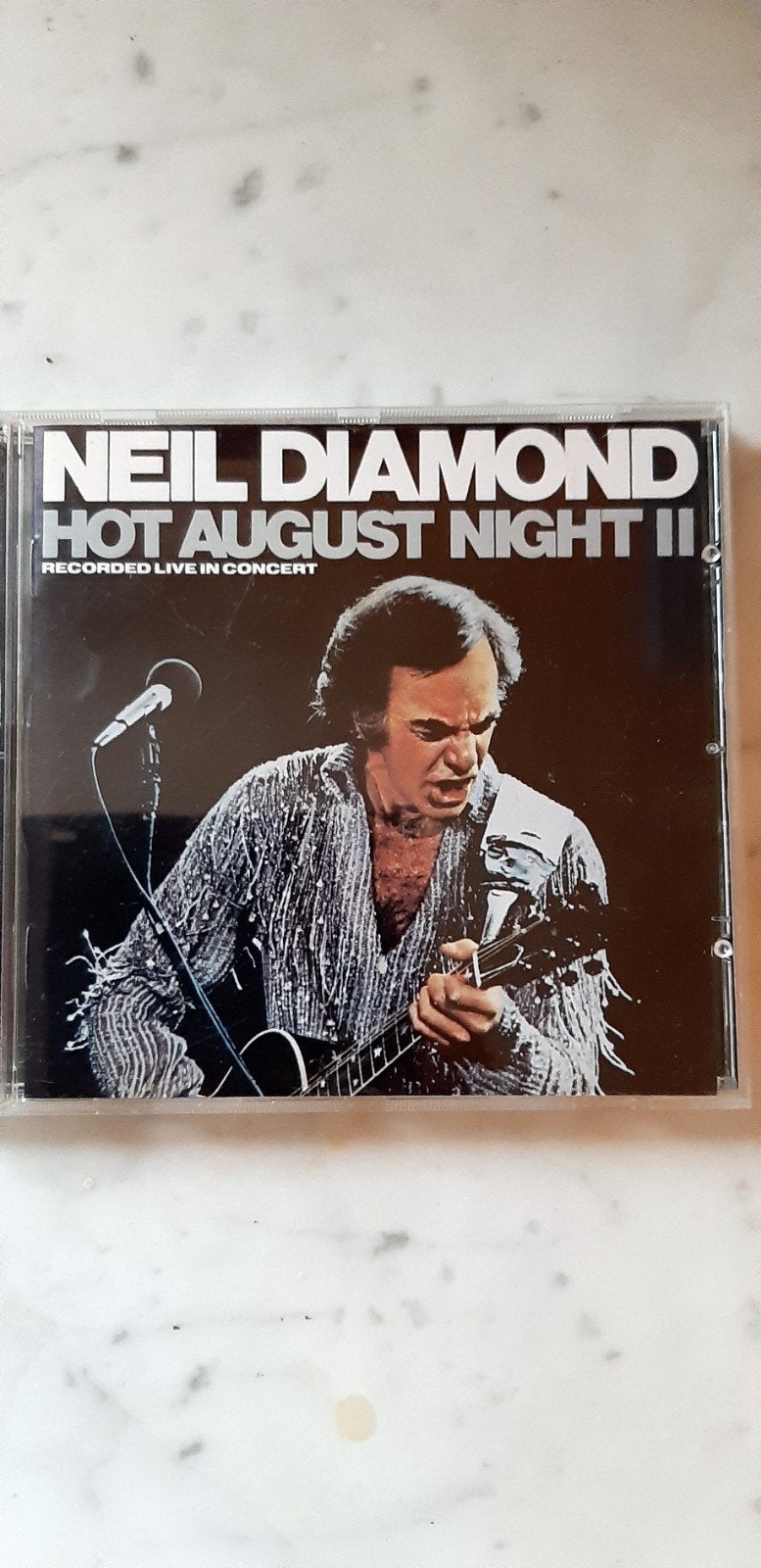 CD NEIL DIAMOND, Hot august Night II, LIVE in concert, Enlèvement ou Envoi, Comme neuf
