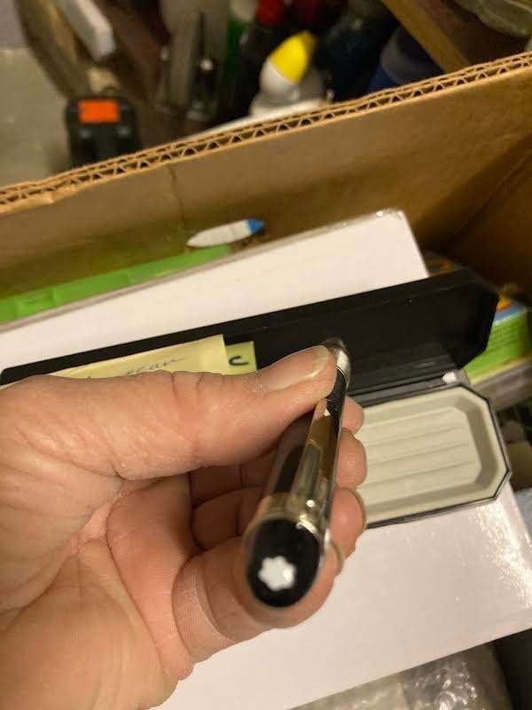 stylo mont blanc et parker, Collections, Avec boîte, Stylo, Comme neuf, Enlèvement