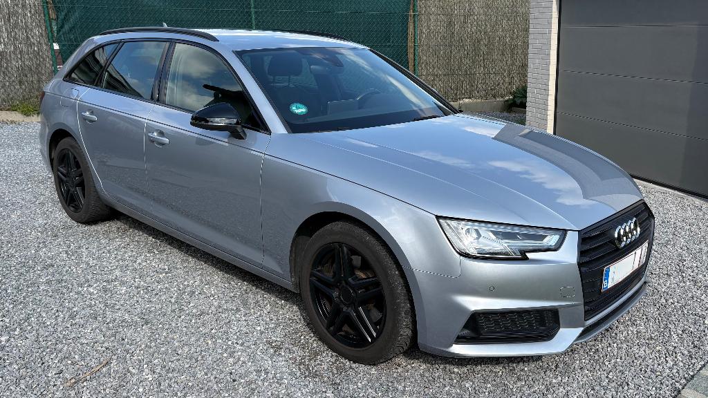 Audi A4 Avant 2.0 Benzine 110KW - Zeer goed onderhouden, Auto's, Audi, 4 cilinders, 1984 cc, 164 g/km, 5 deurs