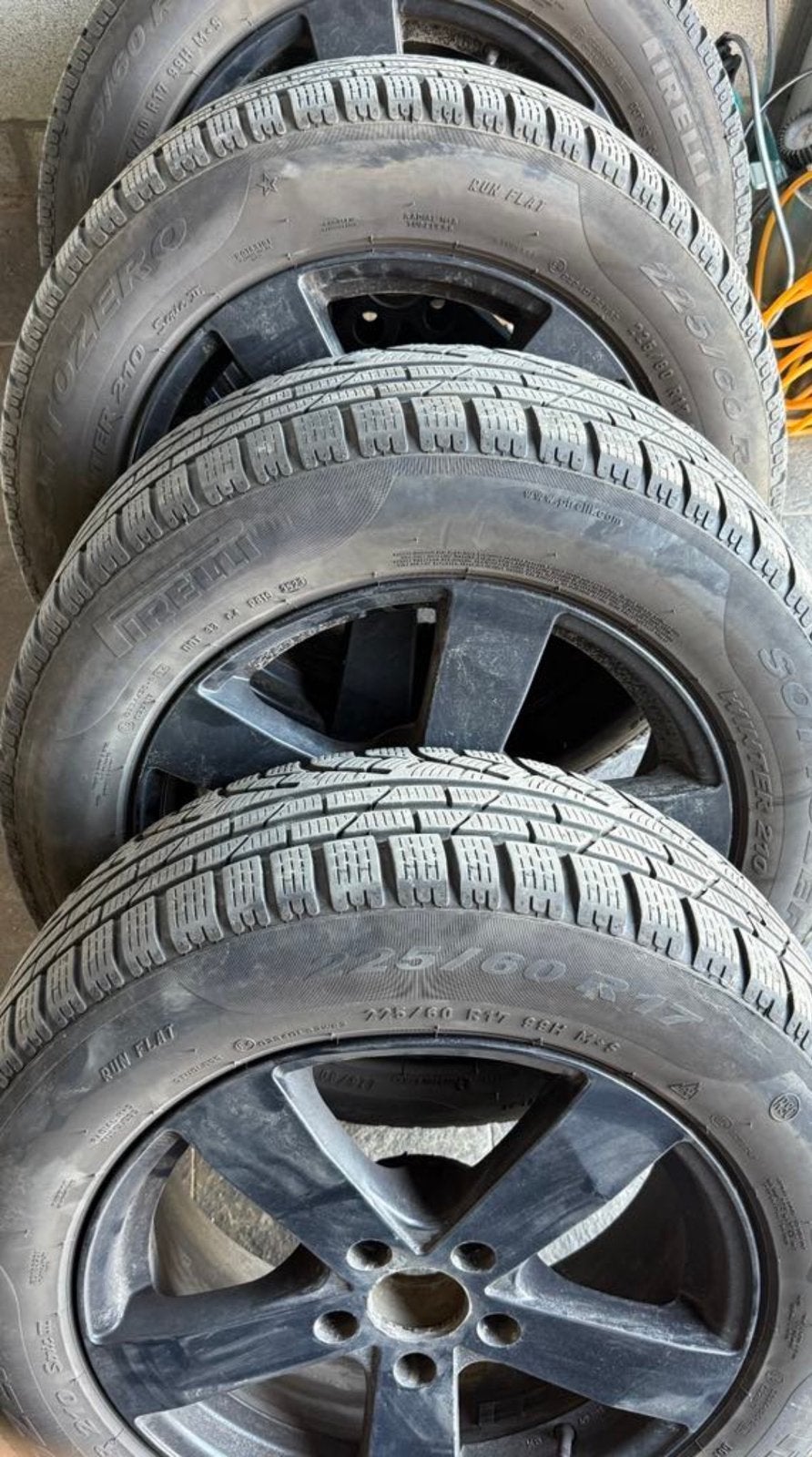 4 pneus hiver PIRELLI Runflat + jantes BMW 17”  ️, Autos : Pièces & Accessoires, Enlèvement, Pneus hiver, Pneu(s)