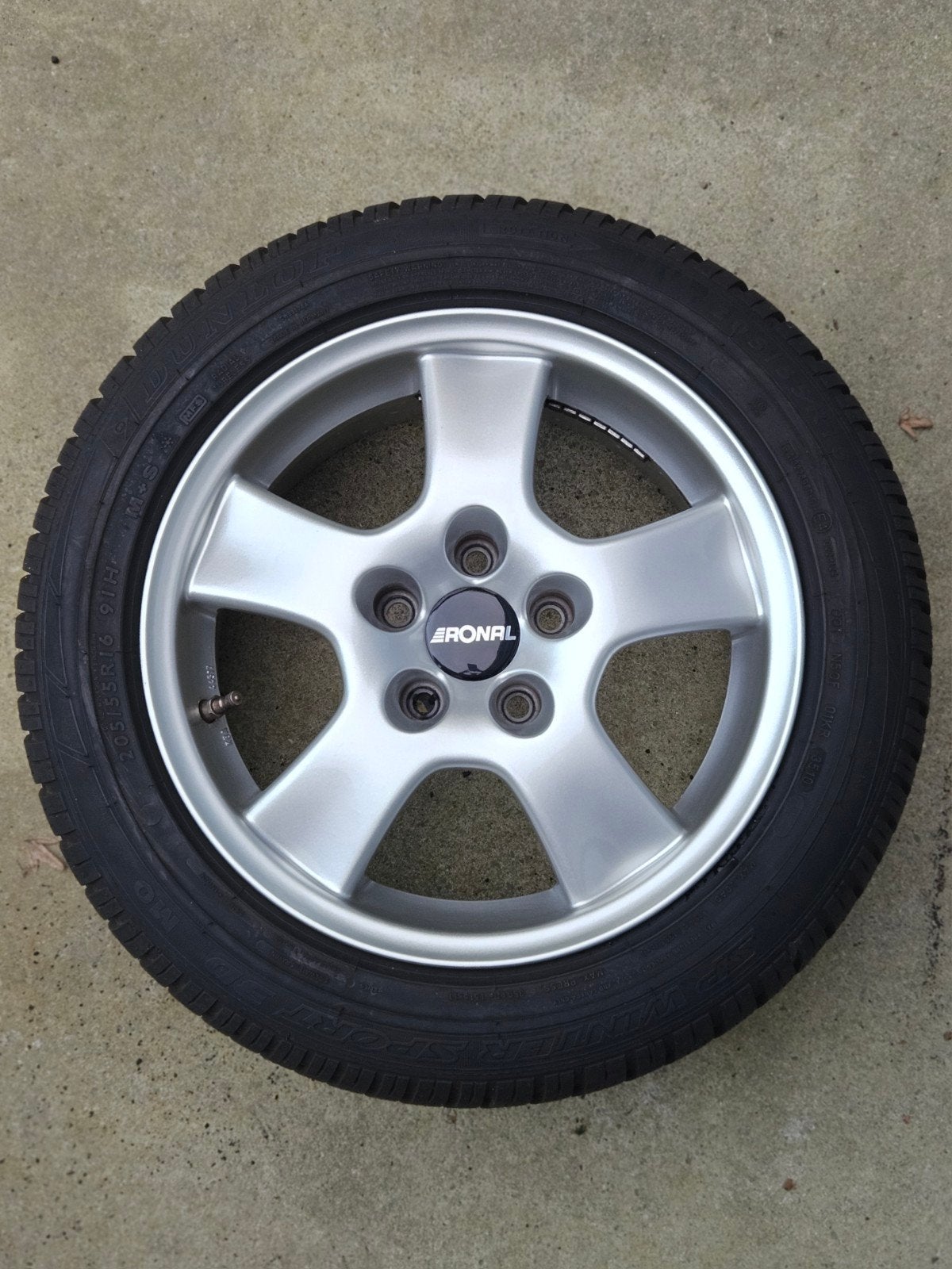 4 Jantes Ronal / 205/55 R16 / Pneus hiver, Autos : Pièces & Accessoires, Pneus hiver, 16 pouces, Véhicule de tourisme, 205 mm