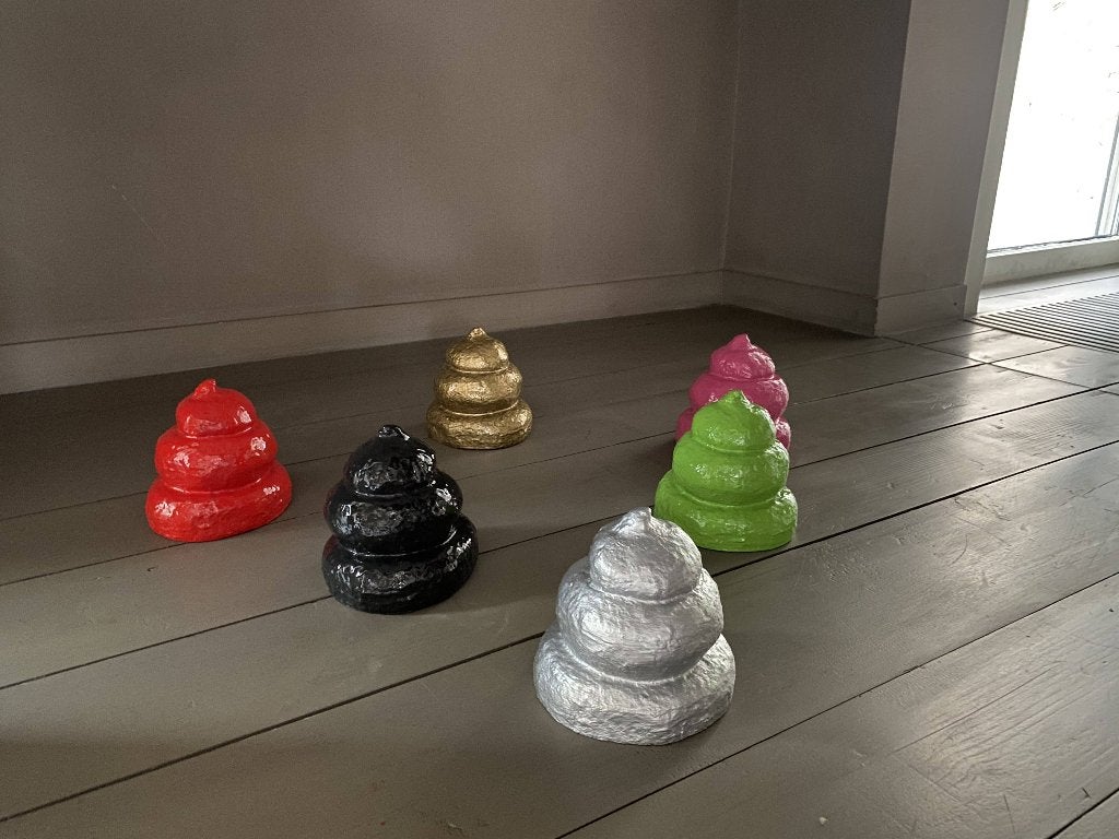 shit happens by Alex Fabry, Antiquités & Art, Art | Objets design, Pierre/céramique, Sculpture, Ensemble, 15 cm