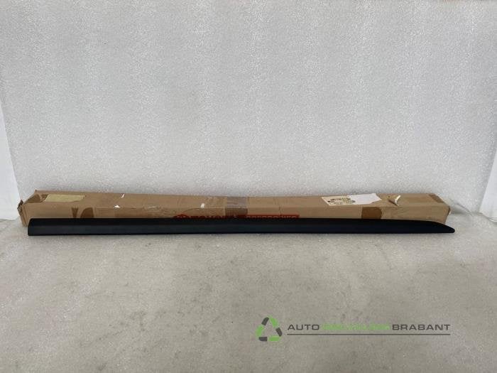 Cadre portière d'un Toyota Yaris, -, Toyota, Utilisé, -