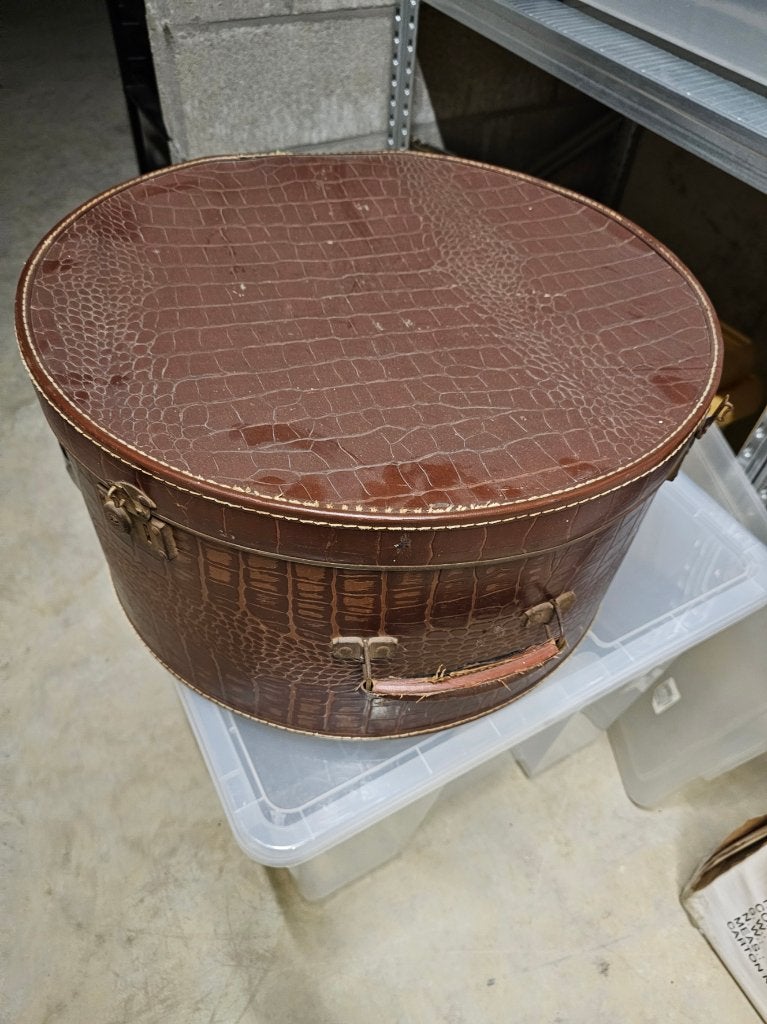 Vintage hoedendoos, Antiquités & Art, Antiquités | Accessoires de maison, Enlèvement