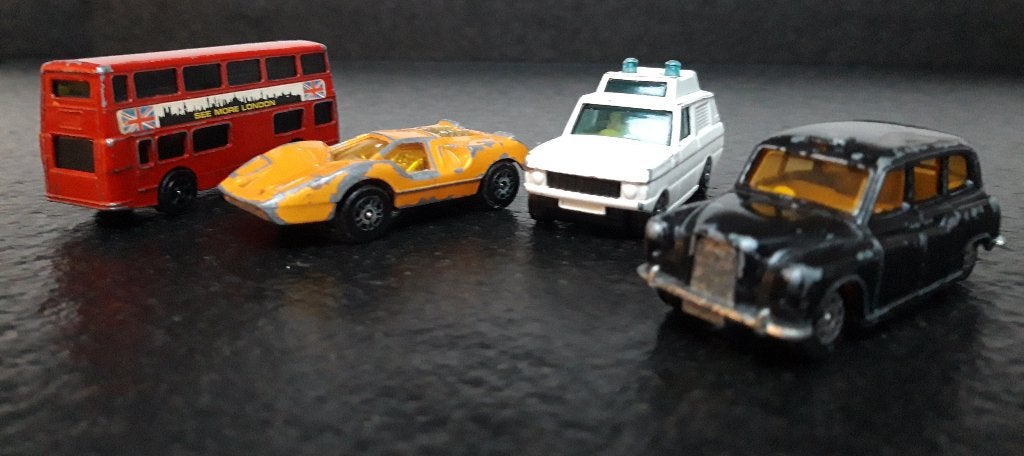 Corgi Cars (4 stuks), Verzenden, Zo goed als nieuw