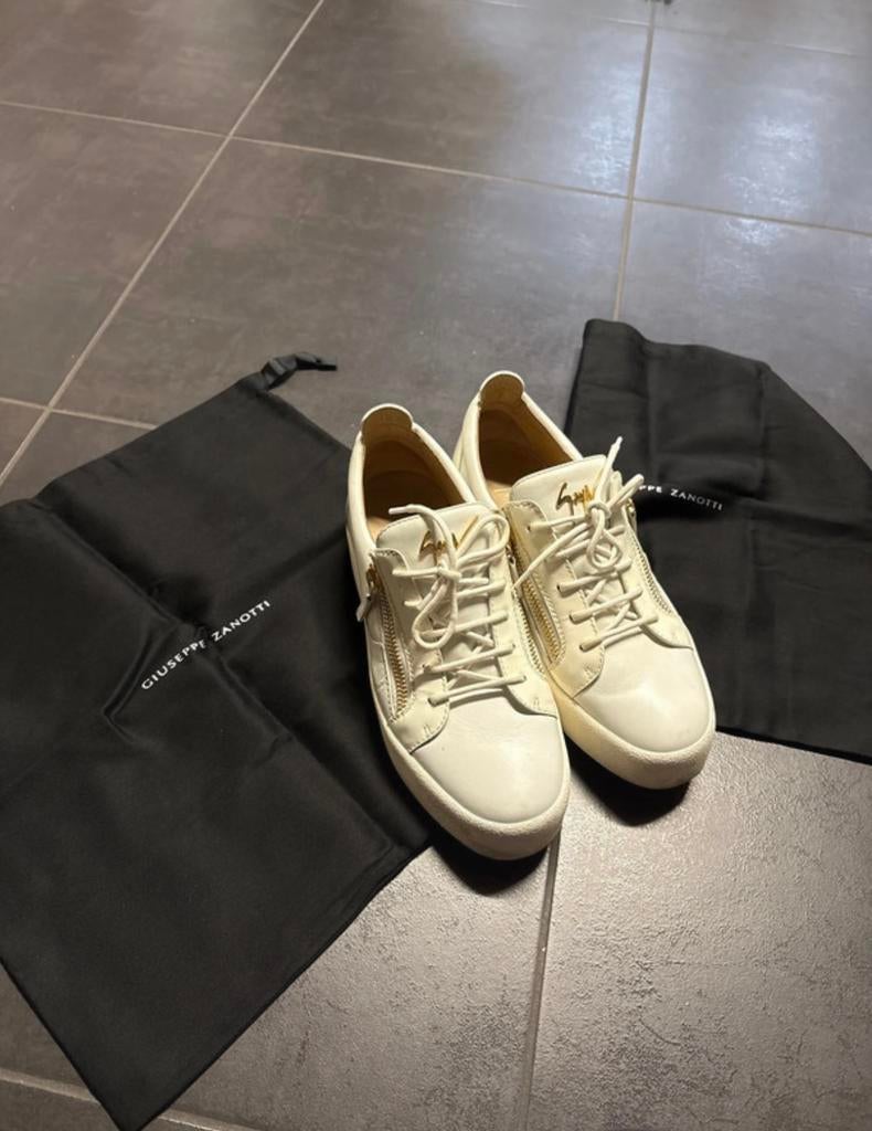 chaussure GIUSEPPE ZANOTTI, Vêtements | Hommes, Chaussures, Porté, Blanc, Enlèvement