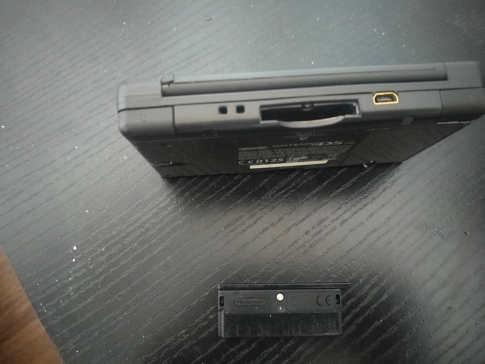 Nintendo DS light, Games en Spelcomputers, Spelcomputers | Nintendo DS, Ophalen of Verzenden, Niet werkend, Zwart, DS Lite