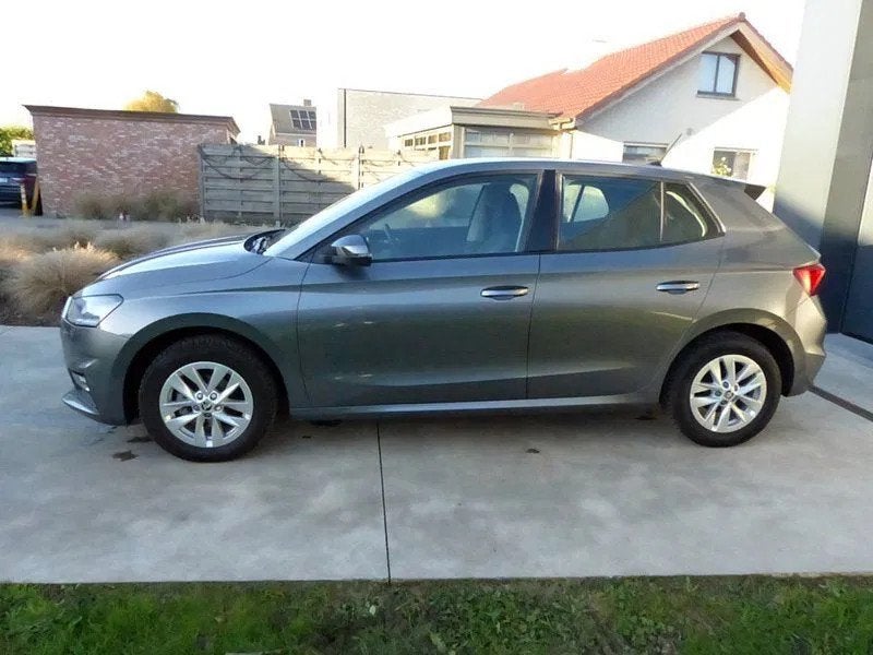 Skoda Fabia Camera, Apple CarPlay, Android Auto, Cruise Cont, Achat, Euro 6, Entreprise, Boîte manuelle