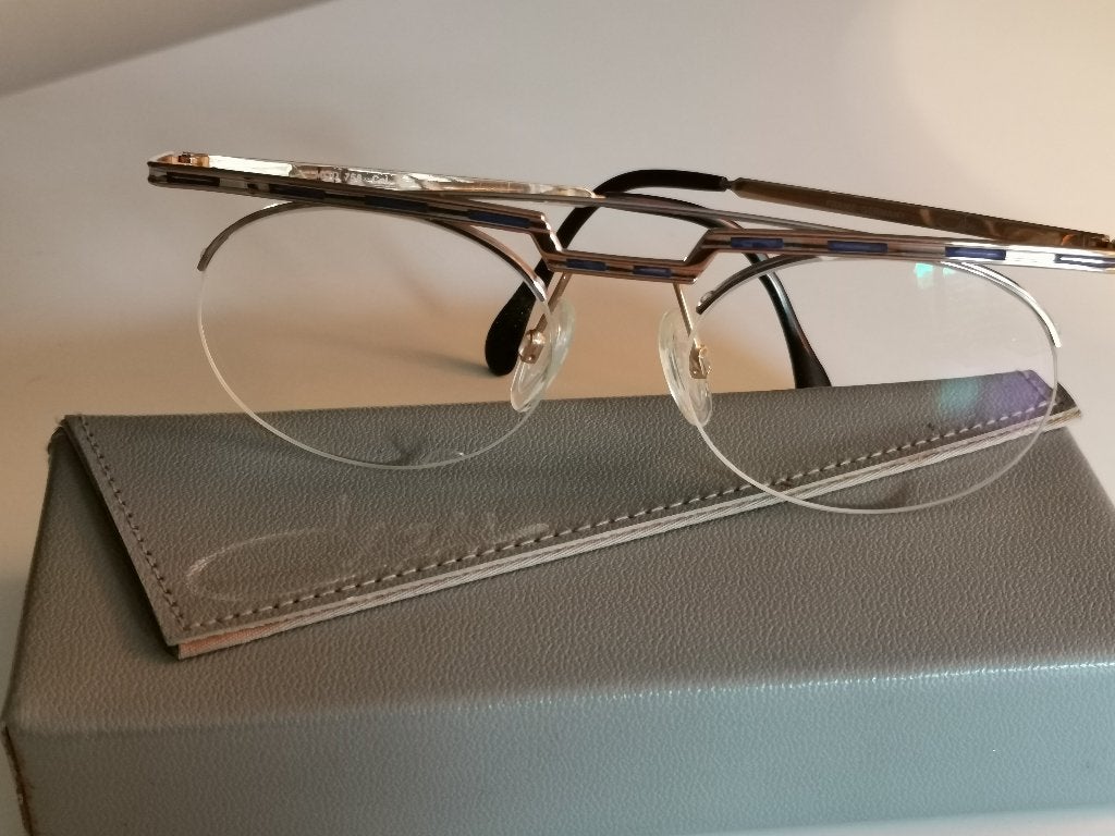 Monture Cazal « vintage » années 90, Enlèvement ou Envoi, Comme neuf, Bleu, Lunettes de soleil avec correction