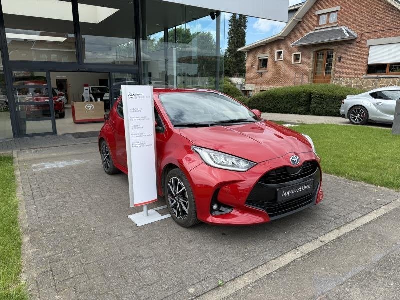 Toyota Yaris Iconic, Autos, Rouge, Achat, Euro 6, Electronic Stability Program (ESP)