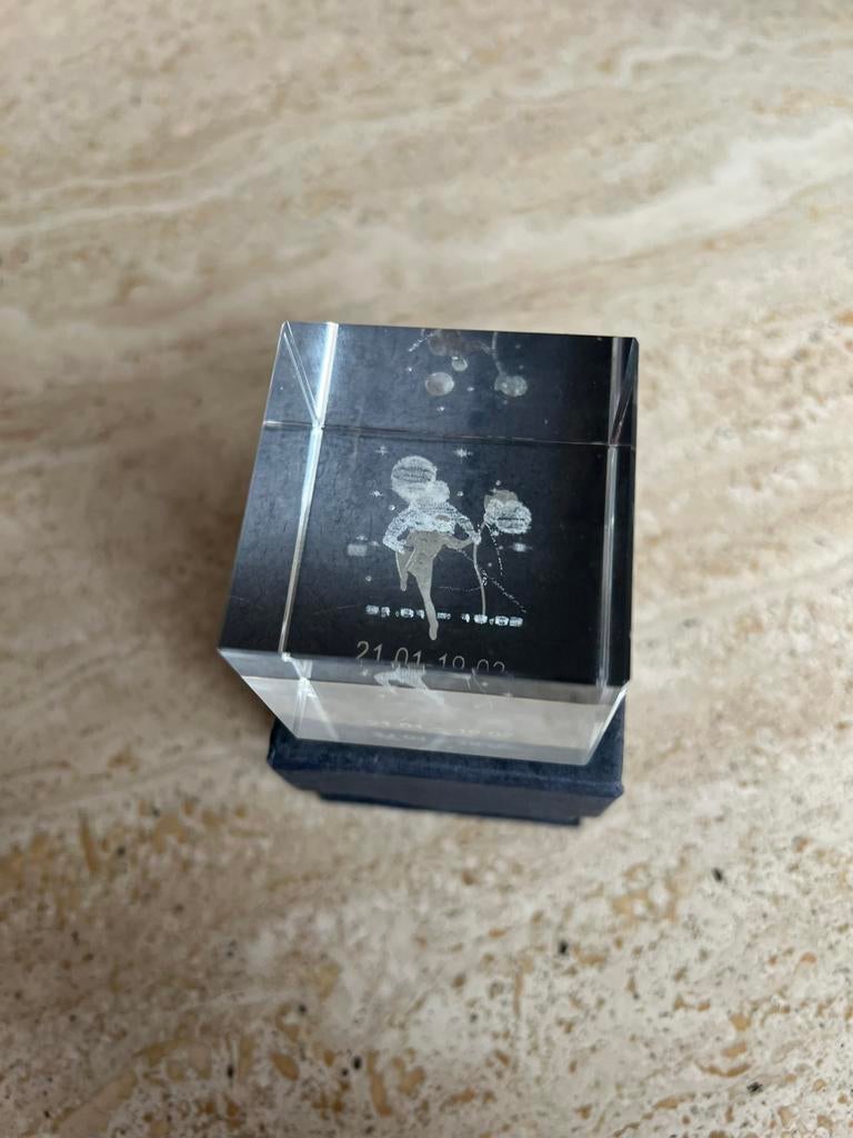 Cube plexi, Enlèvement ou Envoi, Comme neuf