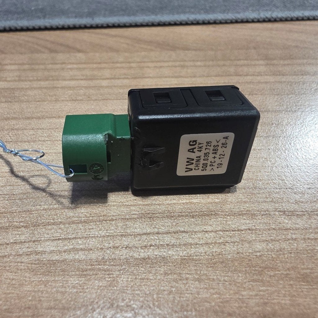 PORT AUX/USB Audi A5 Sportback (F5A / F5F) (01-2016/02-2020), Dhr. J. Ham, Administratie@autoham.nl, Audi, Utilisé
