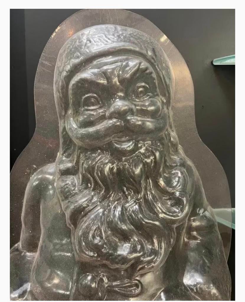 Moule à chocolat père Noël, Enlèvement