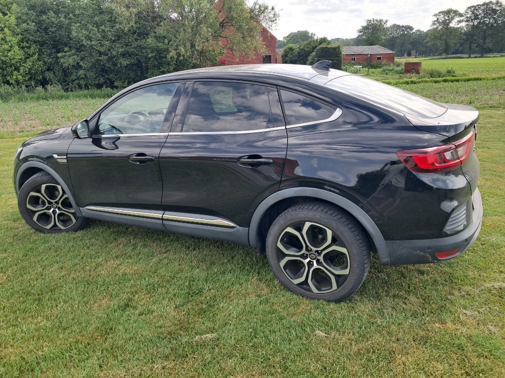 Renault Arkana Techno mild hybrid + garantie tot 03/28, Auto's, Verwarmde buitenspiegels, Leder en Stof, 5 zetels, 5 deurs