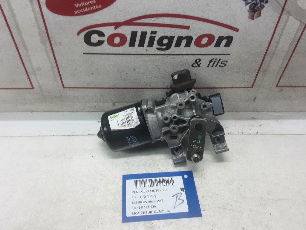 MOTEUR ESSUIE-GLACE AVANT Renault Clio IV (5R) (W000031289), Renault, Mevr. I. Hauben, Utilisé, Rue de l'Espoir 34 34
4030  GRIVEGNÉE, BE