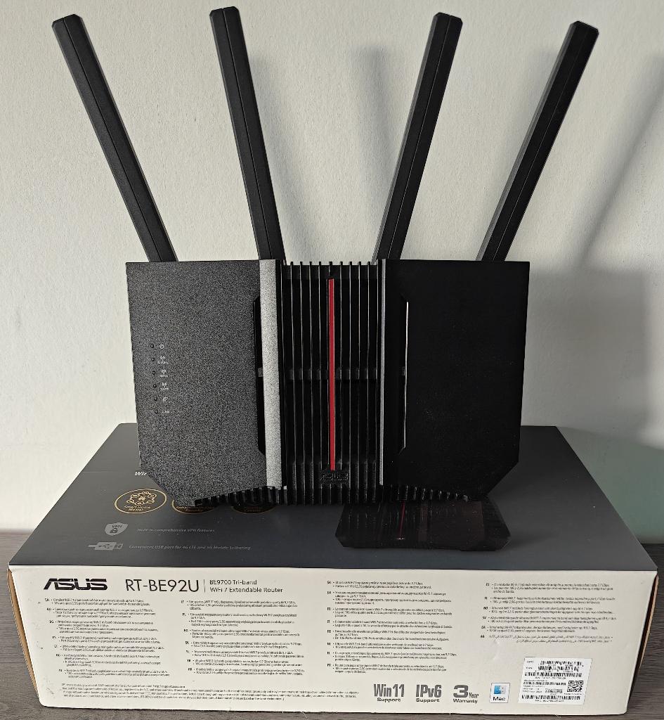 ASUS RT-BE92U Wi-Fi 7 Router, Computers en Software, Routers en Modems, Zo goed als nieuw, Router, Ophalen of Verzenden