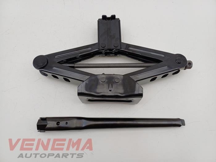 Cric d'un Ford Kuga, -, 3 mois de garantie, -, -