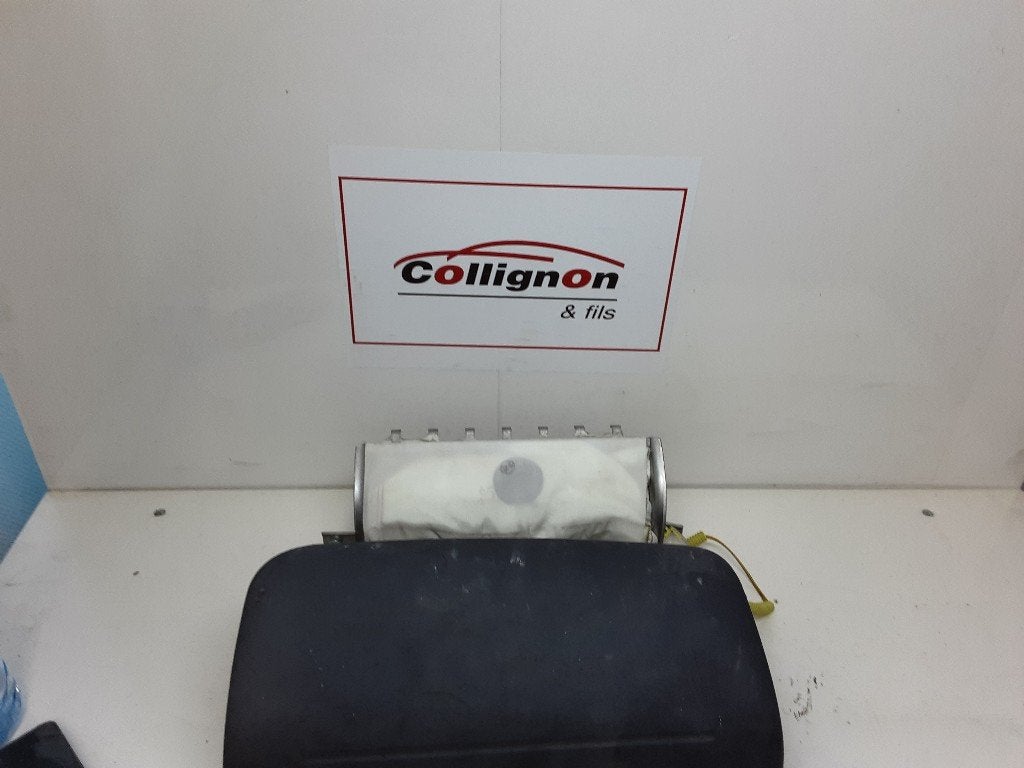 AIRBAG PASSAGER Toyota Hilux III (739700W150), Autos : Pièces & Accessoires, Utilisé, Toyota