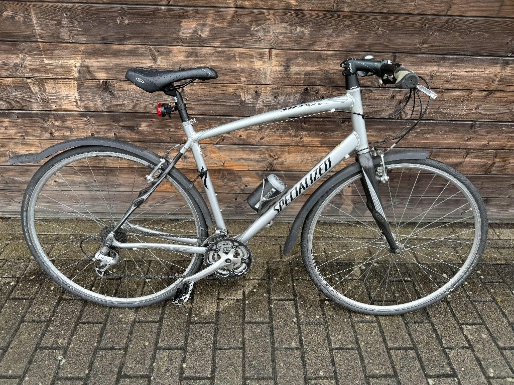 Active Specialized Sirrus Elite, 28 inch, Gebruikt, Velgrem, 57 tot 61 cm