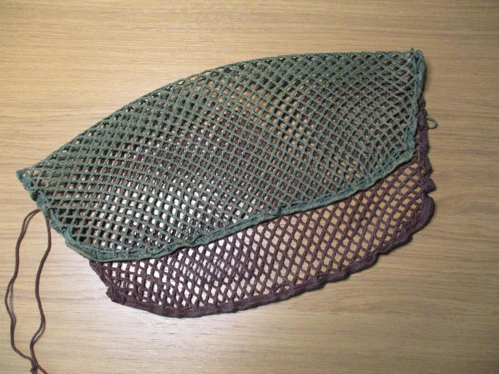 Filet de casque canadien brun/vert, Collections, Objets militaires | Seconde Guerre mondiale, Envoi, Armée de terre, Casque ou Béret