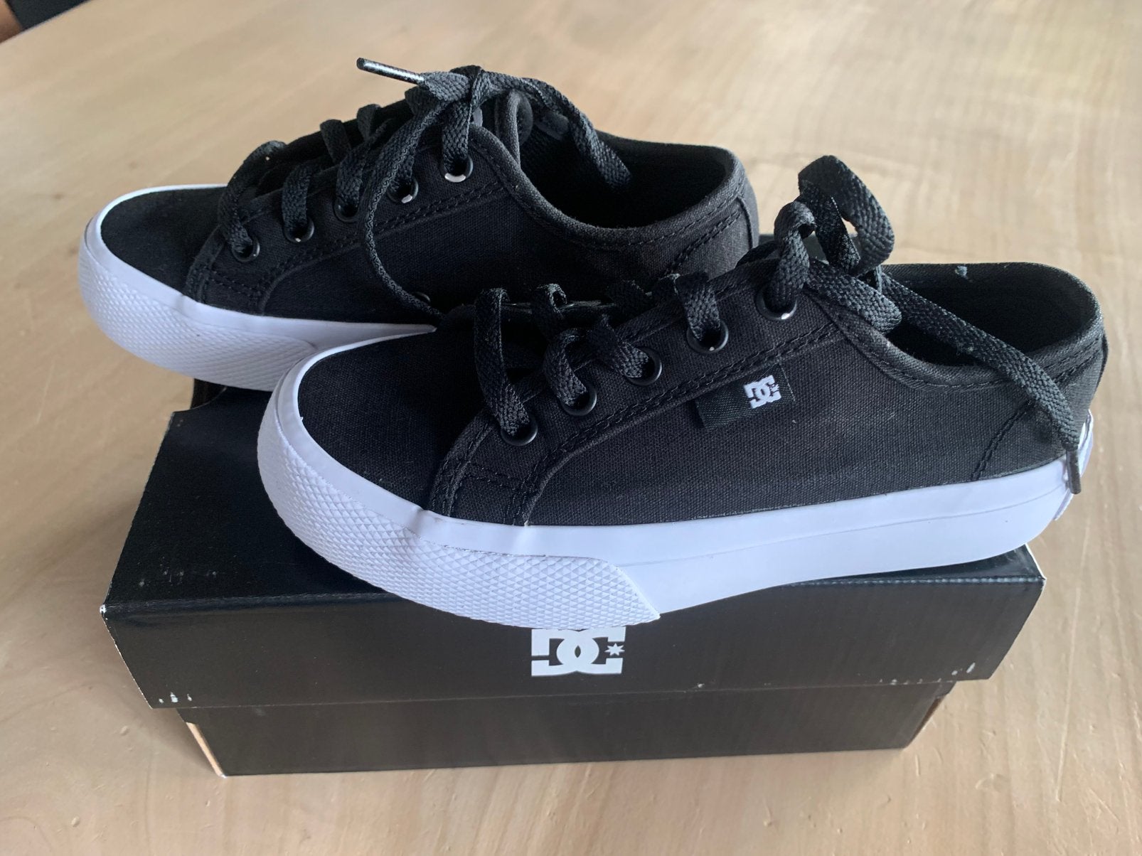 chaussures DC, Garçon ou Fille, Enlèvement ou Envoi, Comme neuf, Chaussures