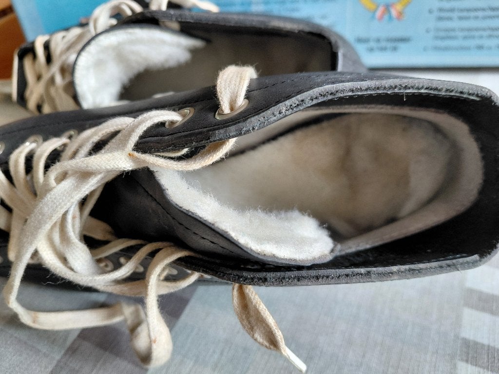 Schaatsen - Viking lage noren - dames of junior, Ophalen, Viking, Zo goed als nieuw, Noren