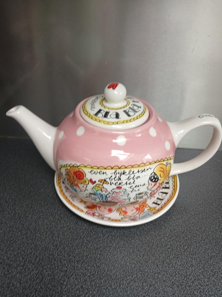 Grote theepot, Ophalen, Overige materialen, Gebruikt, Overige typen