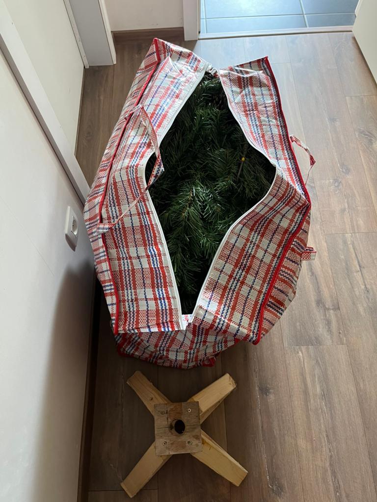 Kerstboom met voet, Ophalen, Gebruikt
