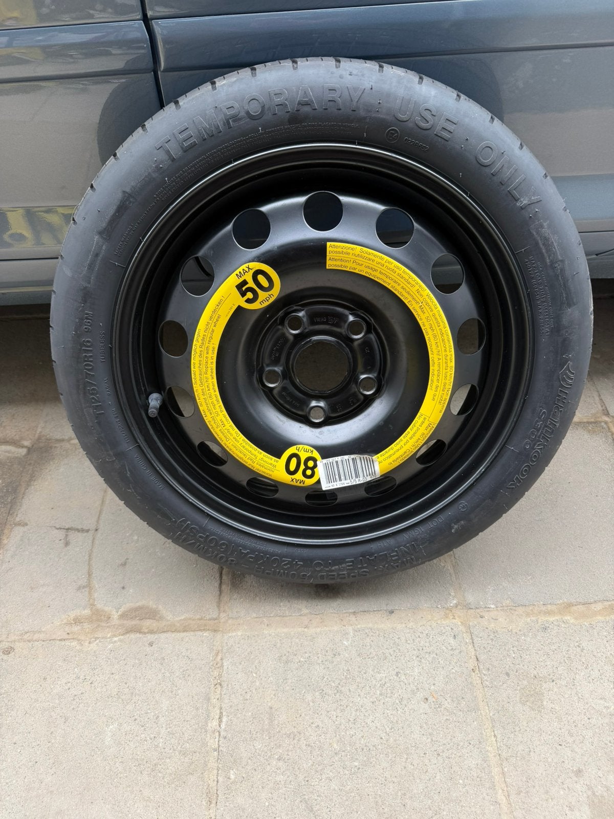 Roue de secours audi, Enlèvement
