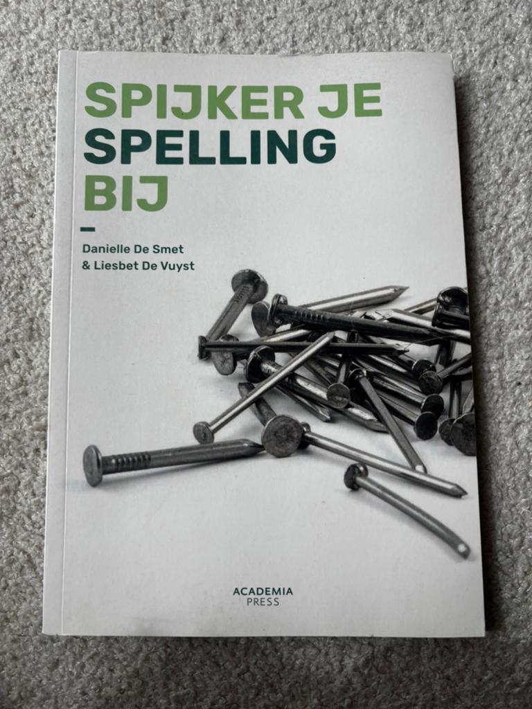 Handboek spijker je spelling bij, Boeken, Studieboeken en Cursussen, Ophalen, Zo goed als nieuw