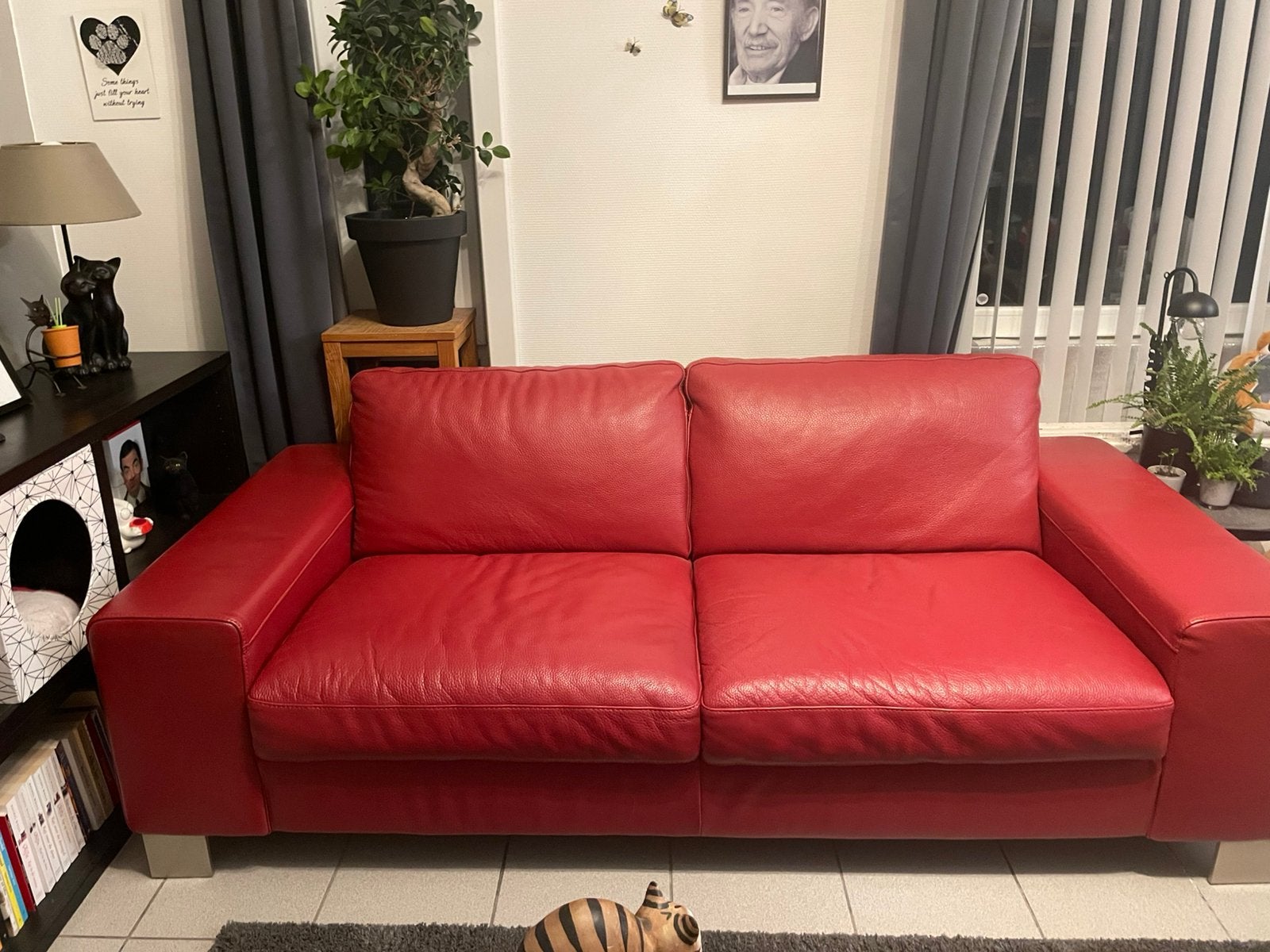 Mooie rode lederen bank., Ophalen, 150 tot 200 cm, Driepersoons, Zo goed als nieuw