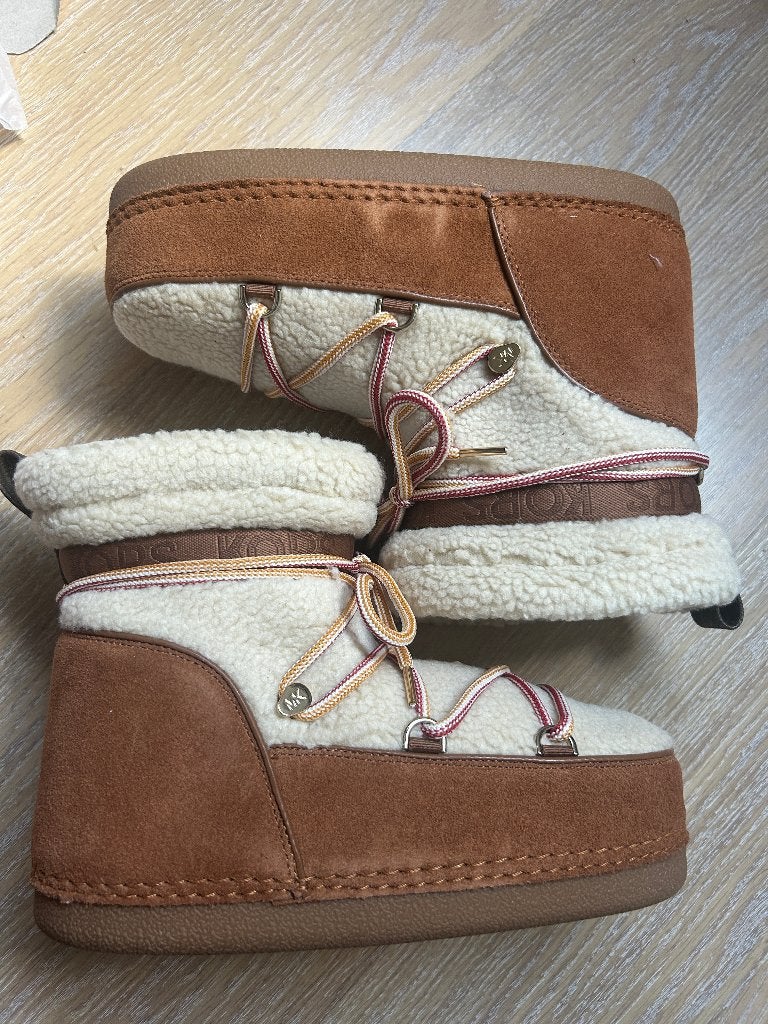 michael kors nieuwe snowboots, Ophalen of Verzenden, Nieuw, Snowboots
