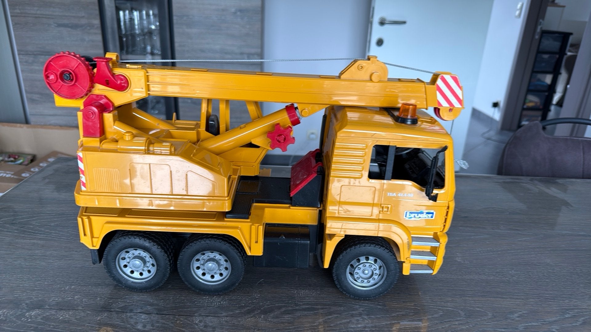 Camion bruder, Enlèvement, Comme neuf