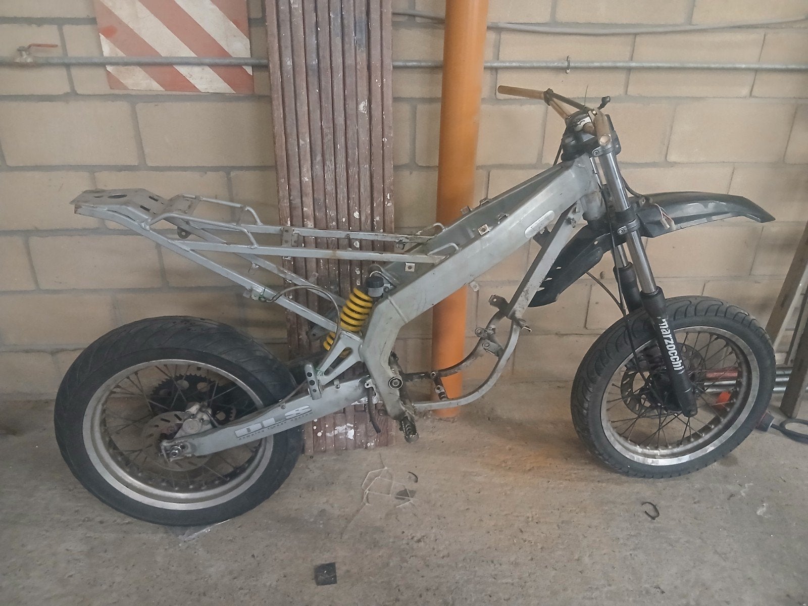 Derbi senda 2006 rollend frame met papieren, Fietsen en Brommers, Brommers | Derbi, Ophalen, 6 versnellingen, Gebruikt, 50 cc