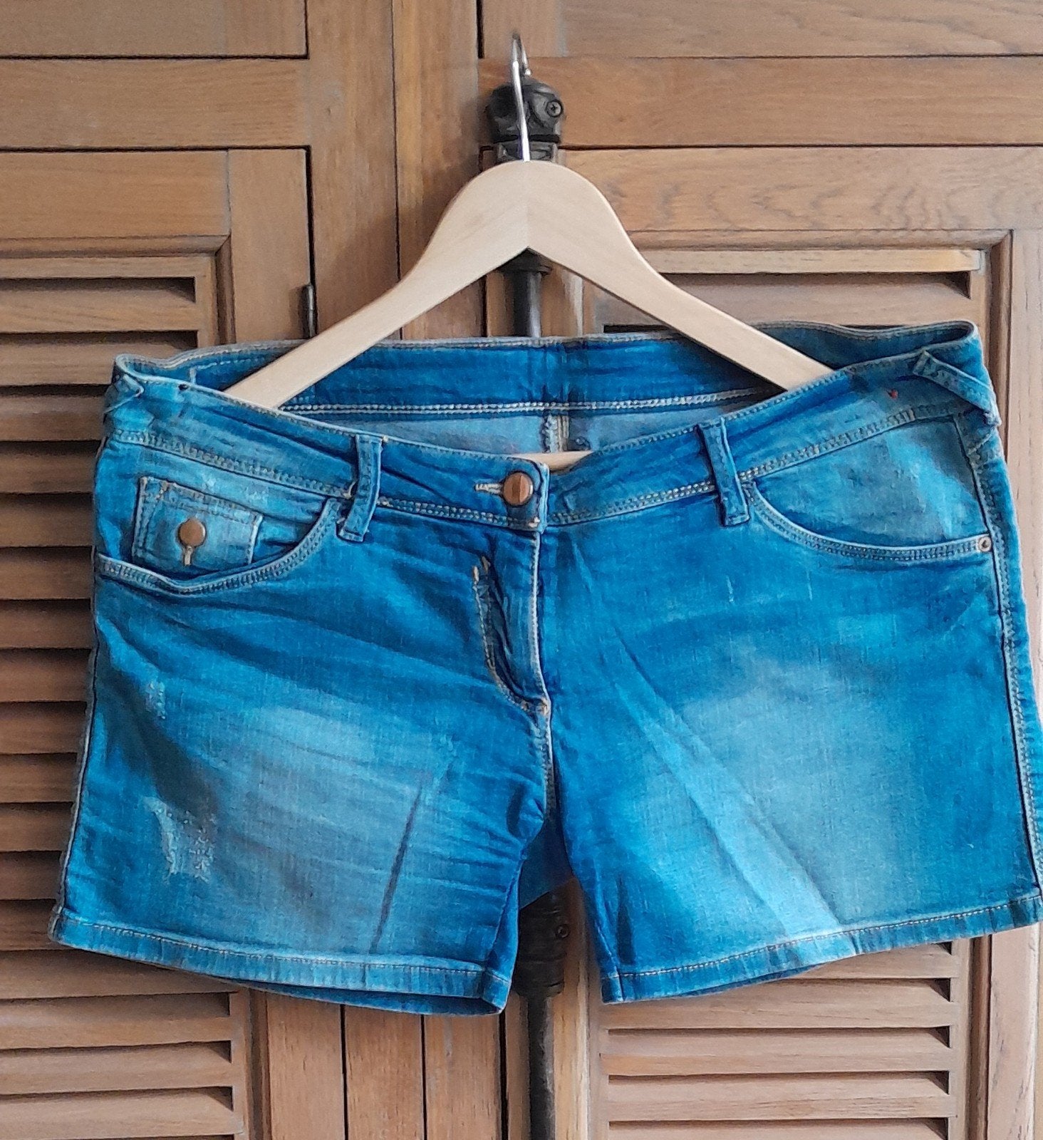 Korte jeans broek large..., Ophalen of Verzenden, Zo goed als nieuw, Blauw, W33 - W36 (confectie 42/44)