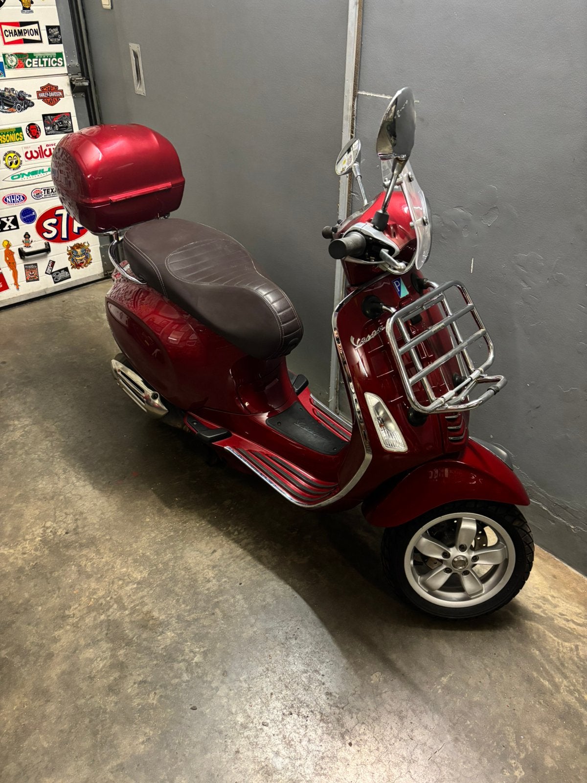 Vespa primavera touring i get, Ophalen, Zo goed als nieuw