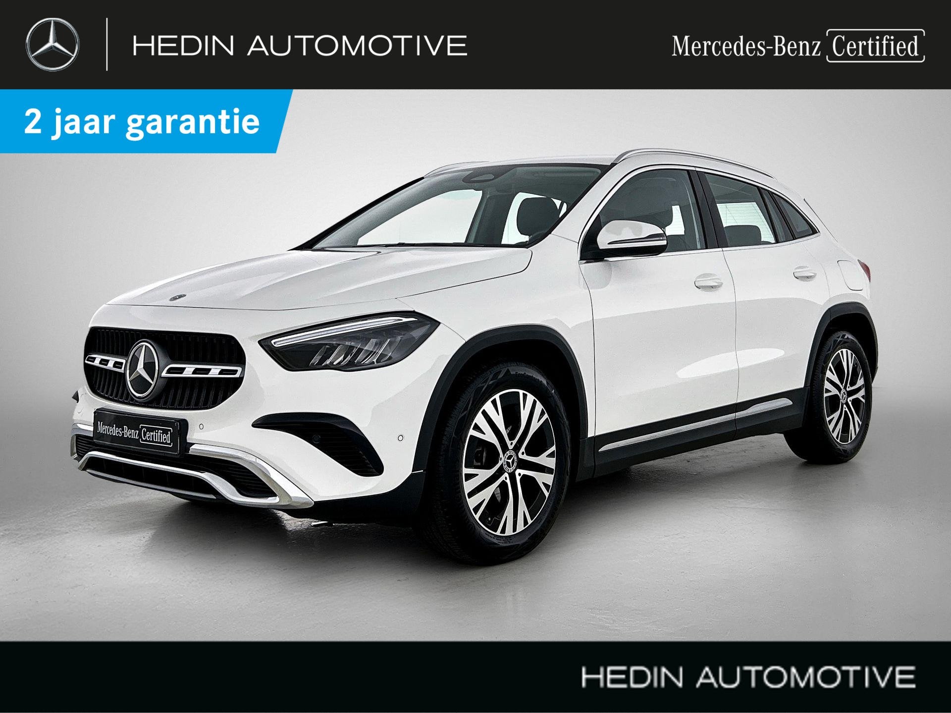 Mercedes-Benz GLA-Klasse 220 Luxury Line | Dodehoekassistent, Auto's, Automaat, Dealer onderhouden, Stof, Zwart