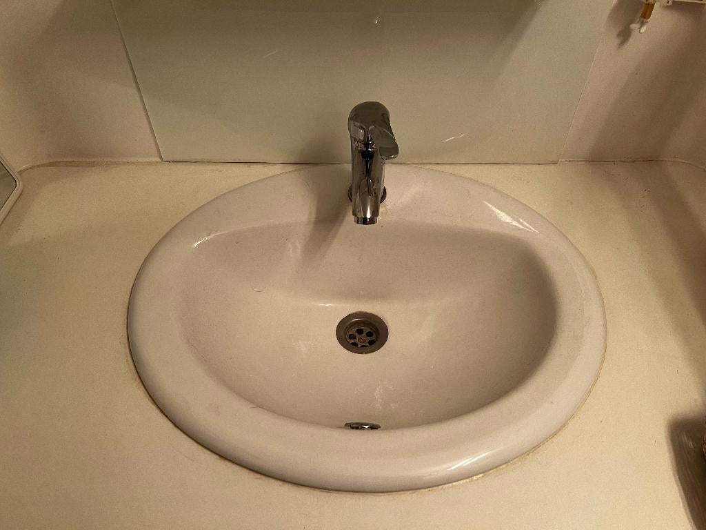 NIEUWE keramische SPOELBAK, ingebouwde wastafel, Doe-het-zelf en Bouw, Sanitair, Nieuw, Wastafel, Ophalen
