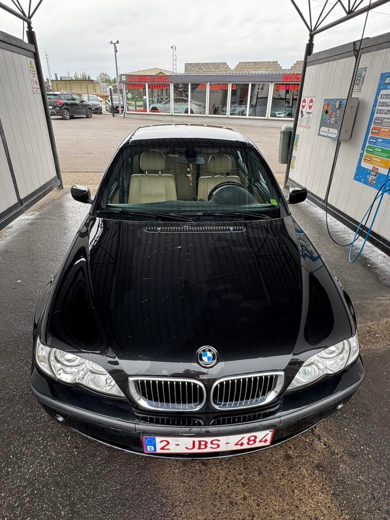 BMW 318i 2004 automatique, Auto's, Automaat, Beige, Zwart, Berline