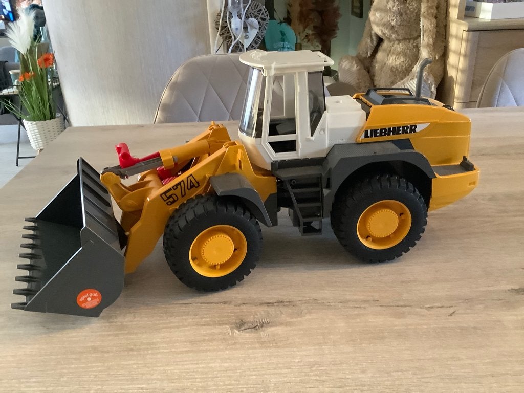 Bruder 2430 Liebherr met schovel (22x52 cm), Kinderen en Baby's, Ophalen of Verzenden, Zo goed als nieuw