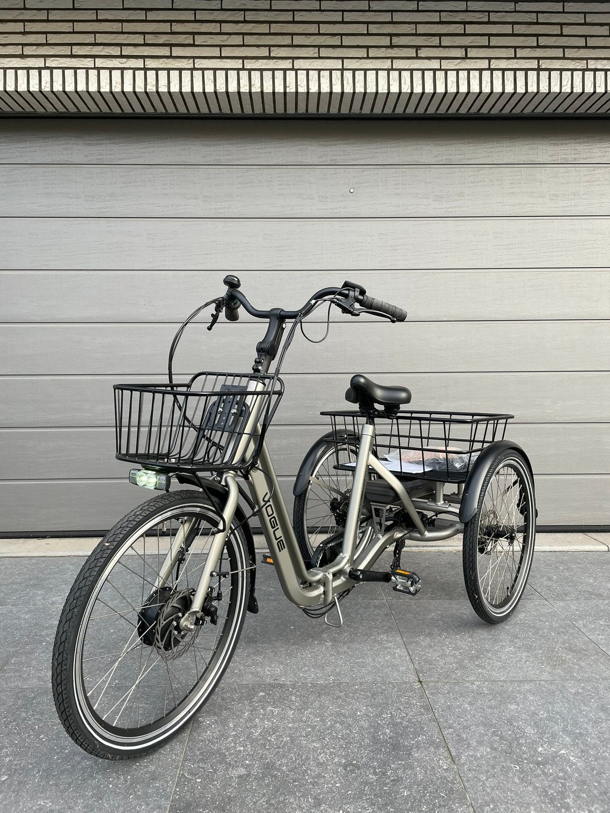 Tricycle a assistance électrique pliable - Vogue - état neuf, Enlèvement ou Envoi, Pliant, Comme neuf, Fauteuil roulant électrique